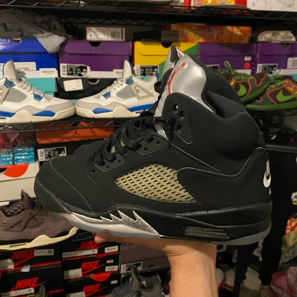 Jordan 5 Black Metallic - Picture 4 of 8